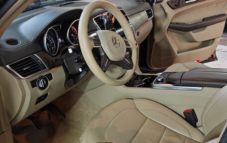 Mercedes-Benz GL-Класс, 2015 год, 3 250 000 рублей, 9 фотография