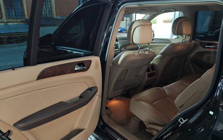 Mercedes-Benz GL-Класс, 2015 год, 3 250 000 рублей, 14 фотография