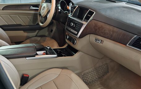 Mercedes-Benz GL-Класс, 2015 год, 3 250 000 рублей, 20 фотография