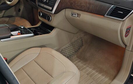 Mercedes-Benz GL-Класс, 2015 год, 3 250 000 рублей, 19 фотография