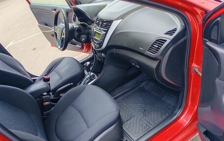 Hyundai Solaris II рестайлинг, 2013 год, 720 000 рублей, 15 фотография