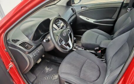 Hyundai Solaris II рестайлинг, 2013 год, 720 000 рублей, 23 фотография