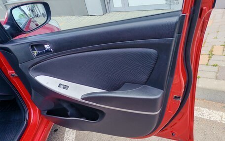 Hyundai Solaris II рестайлинг, 2013 год, 720 000 рублей, 16 фотография