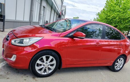 Hyundai Solaris II рестайлинг, 2013 год, 720 000 рублей, 34 фотография
