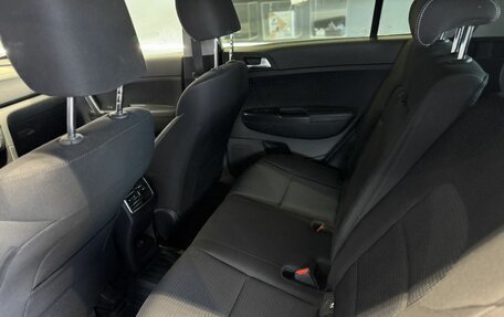 KIA Sportage IV рестайлинг, 2019 год, 2 205 000 рублей, 16 фотография