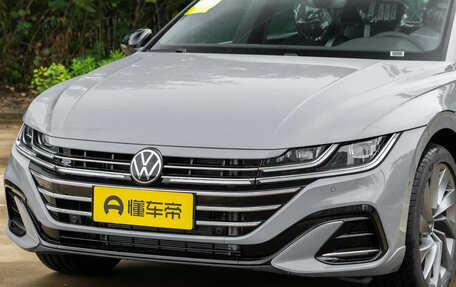 Volkswagen Passat CC, 2024 год, 4 300 000 рублей, 9 фотография