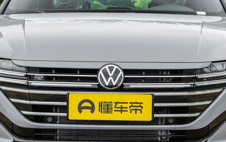 Volkswagen Passat CC, 2024 год, 4 300 000 рублей, 10 фотография