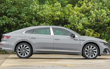 Volkswagen Passat CC, 2024 год, 4 300 000 рублей, 8 фотография