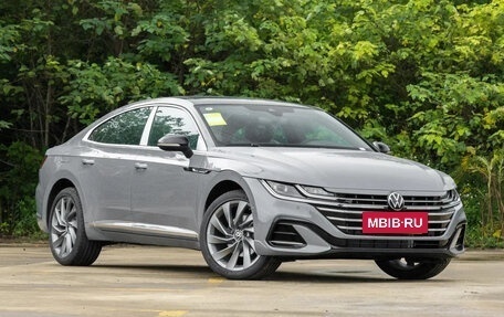 Volkswagen Passat CC, 2024 год, 4 300 000 рублей, 3 фотография