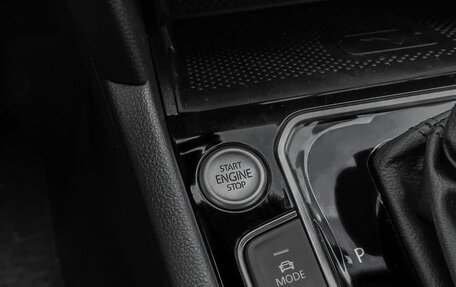 Volkswagen Passat CC, 2024 год, 4 300 000 рублей, 22 фотография