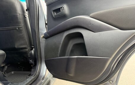 Mitsubishi Outlander III рестайлинг 3, 2012 год, 800 000 рублей, 11 фотография