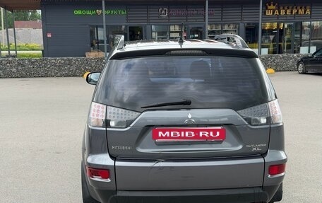 Mitsubishi Outlander III рестайлинг 3, 2012 год, 800 000 рублей, 7 фотография