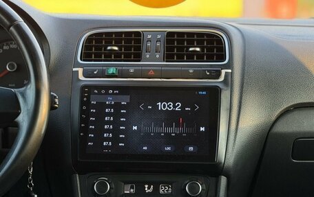 Volkswagen Polo VI (EU Market), 2013 год, 559 000 рублей, 23 фотография