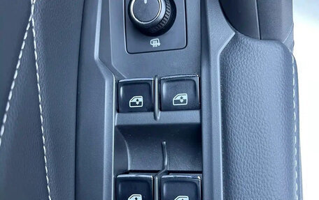 Volkswagen Tiguan II, 2022 год, 2 000 000 рублей, 10 фотография