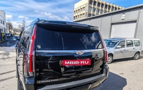 Cadillac Escalade IV, 2016 год, 3 150 000 рублей, 14 фотография