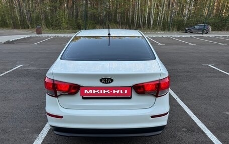 KIA Rio III рестайлинг, 2016 год, 1 030 000 рублей, 5 фотография