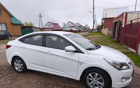 Hyundai Solaris II рестайлинг, 2014 год, 800 000 рублей, 3 фотография