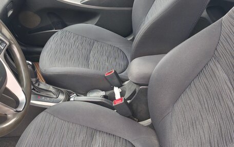 Hyundai Solaris II рестайлинг, 2014 год, 800 000 рублей, 6 фотография