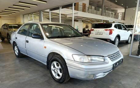 Toyota Camry, 1998 год, 359 000 рублей, 3 фотография