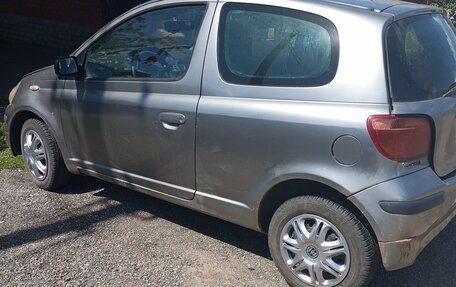 Toyota Yaris I рестайлинг, 2003 год, 135 000 рублей, 3 фотография