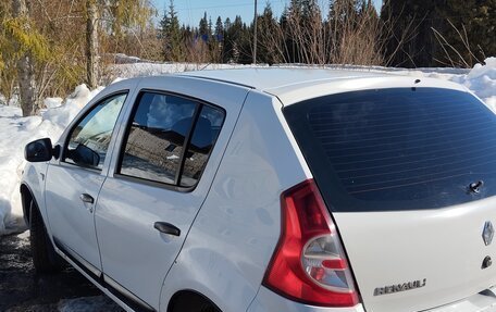 Renault Sandero I, 2011 год, 260 000 рублей, 2 фотография