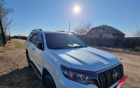 Toyota Land Cruiser Prado 150 рестайлинг 2, 2021 год, 8 000 000 рублей, 2 фотография