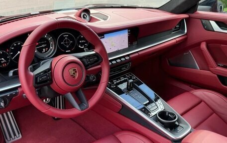 Porsche 911, 2023 год, 28 500 000 рублей, 21 фотография