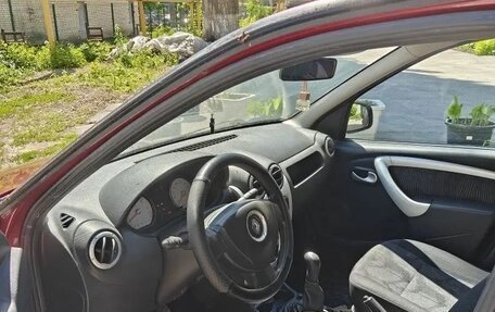 Renault Logan I, 2010 год, 370 000 рублей, 2 фотография