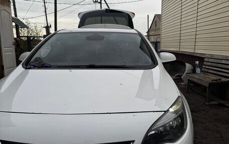 Opel Astra J, 2013 год, 585 000 рублей, 3 фотография