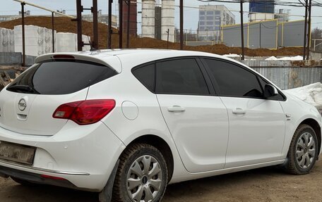 Opel Astra J, 2013 год, 585 000 рублей, 4 фотография
