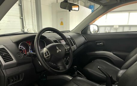 Mitsubishi Outlander III рестайлинг 3, 2012 год, 1 299 000 рублей, 7 фотография
