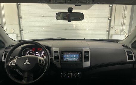 Mitsubishi Outlander III рестайлинг 3, 2012 год, 1 299 000 рублей, 9 фотография