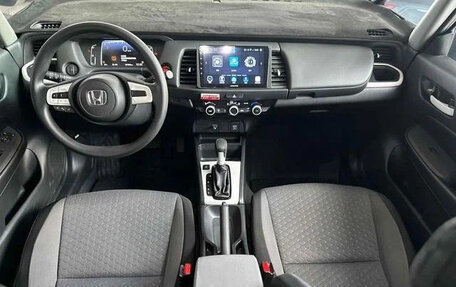 Honda Fit, 2022 год, 1 150 000 рублей, 6 фотография