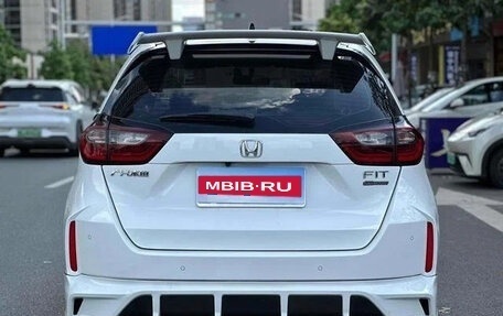 Honda Fit, 2022 год, 1 150 000 рублей, 4 фотография