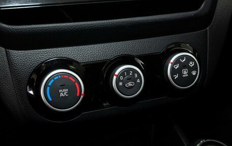 KIA Rio III рестайлинг, 2016 год, 1 240 000 рублей, 11 фотография