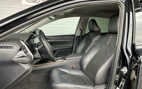 Toyota Camry, 2020 год, 2 945 000 рублей, 10 фотография