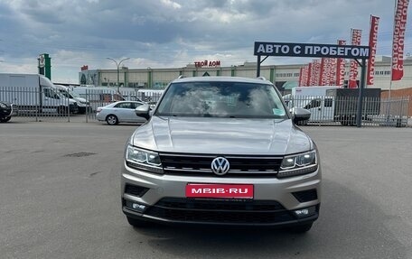 Volkswagen Tiguan II, 2019 год, 2 200 000 рублей, 1 фотография