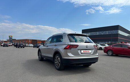 Volkswagen Tiguan II, 2019 год, 2 200 000 рублей, 3 фотография