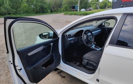 Volkswagen Passat B7, 2011 год, 850 000 рублей, 13 фотография