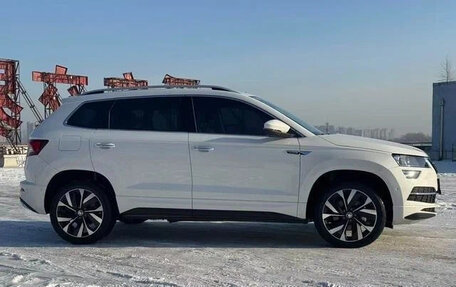 Skoda Karoq I, 2022 год, 1 670 000 рублей, 4 фотография