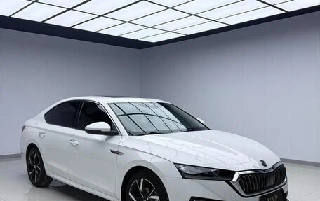 Skoda Octavia IV, 2022 год, 1 610 000 рублей, 3 фотография
