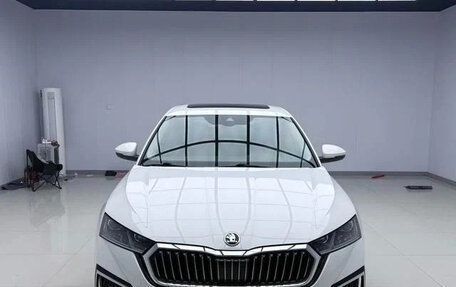 Skoda Octavia IV, 2022 год, 1 610 000 рублей, 2 фотография