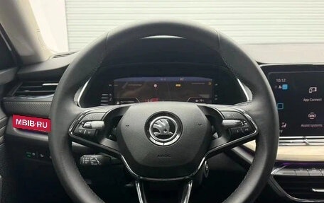 Skoda Octavia IV, 2022 год, 1 610 000 рублей, 10 фотография