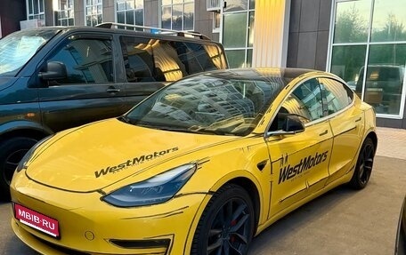 Tesla Model 3 I, 2022 год, 2 200 000 рублей, 1 фотография