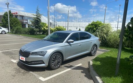 Skoda Superb III рестайлинг, 2020 год, 3 100 000 рублей, 3 фотография