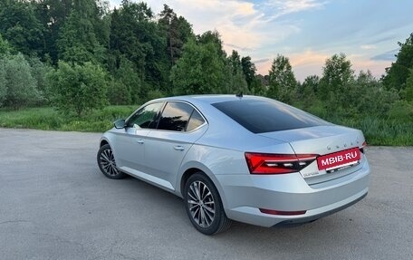 Skoda Superb III рестайлинг, 2020 год, 3 100 000 рублей, 12 фотография