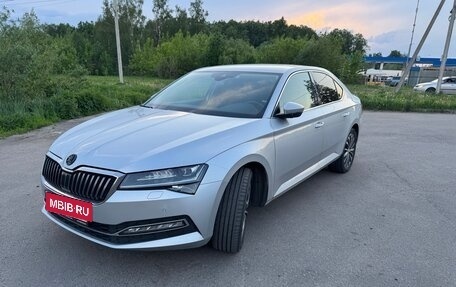 Skoda Superb III рестайлинг, 2020 год, 3 100 000 рублей, 6 фотография