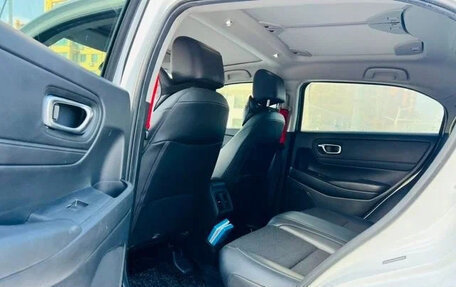 Honda Vezel, 2022 год, 1 540 000 рублей, 8 фотография