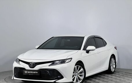 Toyota Camry, 2018 год, 2 500 000 рублей, 1 фотография