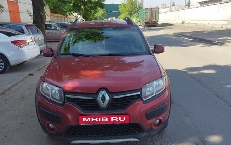 Renault Sandero II рестайлинг, 2015 год, 850 000 рублей, 1 фотография